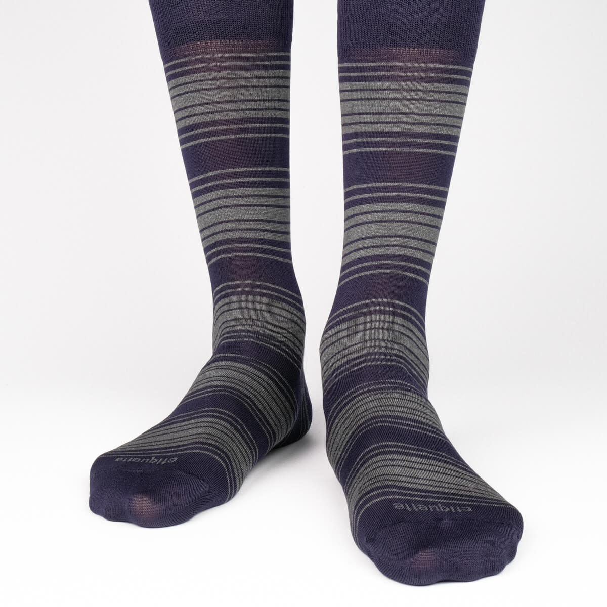 Tokyo Stripes Dark Blue - Men's Socks | Etiquette Clothiers